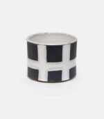 Black Windows Pot
